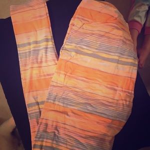 LuLaRoe leggings